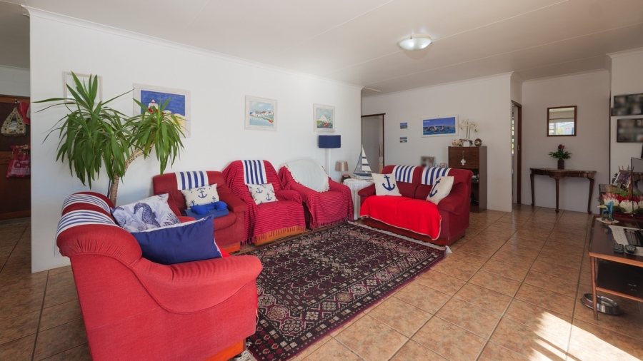 3 Bedroom Property for Sale in Struisbaai Western Cape